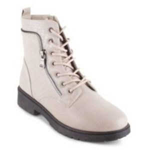 Wanted Women's Mission Lace Up Combat Booties Women's Shoes 6.5